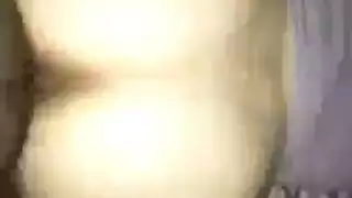 أول مرة تأخذ فيها الأم قضيبين