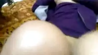 التقطت فتاة خجولة رجلاً من فندق باهظ الثمن وانتهى بها الأمر بمضاجعته في الشاحنة