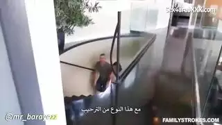 زوجة الأب تنتهز فرصة سكر الابن لممارسة الجنس