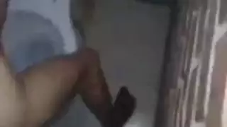بورن سوداني عنيف: نيك صحراوي متوحش