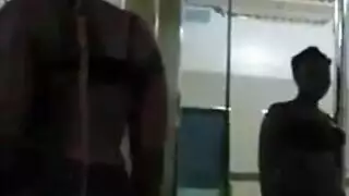 كاميرا خفية في الحمام تصوير جيمس في فيلم إكس إكس إكس منفرد