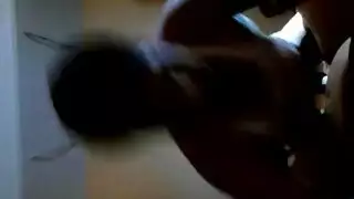 سكس وحده تشوخ خره على جوزه وهي بتتنك