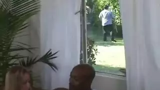 زب ابيض يدخل في كس وردي