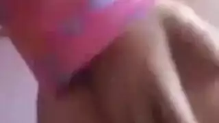 مراهقات مفلسات تتباهى بفتحاتهما الحلوة الرطبة للأكل
