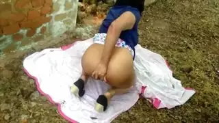 مهبل وشرج مملوءان بالمني