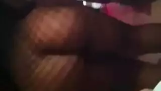 مؤخرة عربية تهتز قبل شرج عنيف