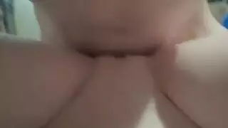 خيال الأخت: استمناء جماعي وهزة الجماع