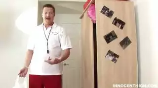 انها تبيع عذريتها في سن الثامنة عشرة، والندم على عدم القيام بذلك عاجلا