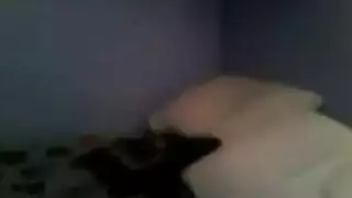 فخل اسود يغتصب في الحمام العام