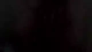 ريجينا مون ذات الثديين الكبيرين تتعرى للرجال العشوائيين في غرفتها
