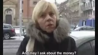 عصا لحمية سميكة تملأها بالكامل
