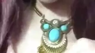 مص وقذف بين الأعراق لإسكيماء في فيلم إباحي