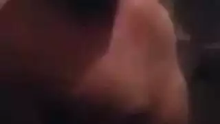 بنات مش مستحمله بتفرفر وتبكي