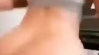 ولد ينيك امة و خالتي في الطيز الجلي ومص البزاز
