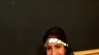 العاهرة أغاثا تتعرض لتدمير مؤخرتها وفرجها