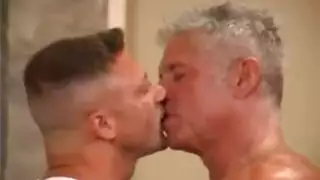 لواط لرجل عنيف