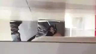 شاب سكران ينيك صاحبته في حمام الدسكو