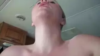 خمس بنات مع فحل