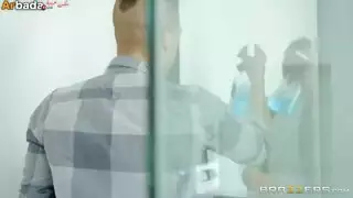 جون الابن وتحرشه على امه