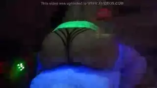 جلسة عميقة لألكسيس فوكس وهي تلعق فرج راقصة أخرى بشهوة