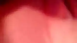 فتى مراهق يفضل حفر النساء الأكبر سناً على المرح في الهواء الطلق