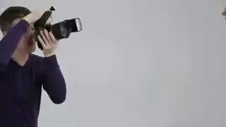تستمني له وهو يرا بزازها
