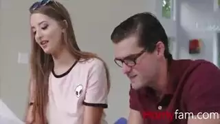 زوجى يترك صديقه مع زوجه