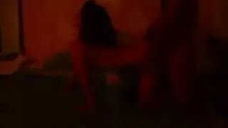 أم برازيلية مع النها