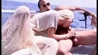 زب بنت يدخل فى كس بنت