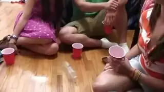 خجولخجول