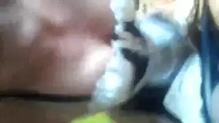 مراهقة شقراء قانونية تتعرض لإدخال قضيبين شرجي ومهبلي