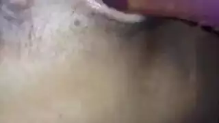 الطالبة كارولينا كورتيز تتجسس على جنس معلمها في غرفة البخار الإباحية