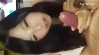 سكسي فتاة مع ثلاث شباب