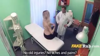 كازاخستانية شهوانية تطلب قضيبًا قاسيًا