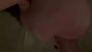 مص عميق ونيك عنيف من الخلف