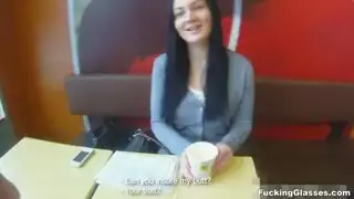 فظائح تواصل اجتماعي