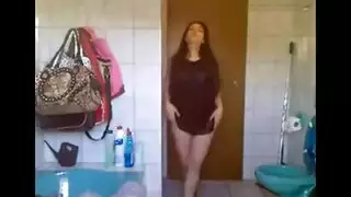 فتاة جزائرية تنيك صديقتها