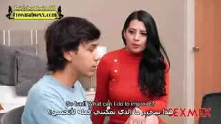 الابن يساعد أمة في الحمل مترجم