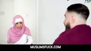 ينيط طالبة طيز