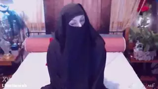 العاهرة العربية تدفع لمدرسها بجنس صريح
