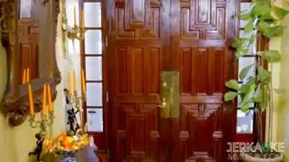 ضرب مؤخرة عيد الشكر: ثلاث عاهرات يشكرن بالجنس الشرجي