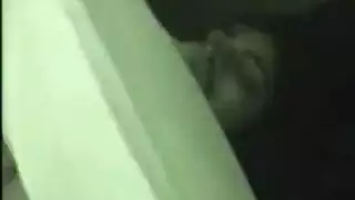 مشهد إباحي: تدليك مهبلي عميق لفتاة ذات قوام ممتلئ