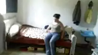 الاخ ترقص لاخيها لكن ينيكها