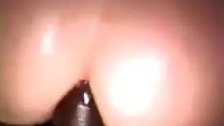 سخيف زوجة أعز أصدقائي ونائب الرئيس في مؤخرتها