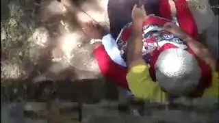 جلسة نيك قوية: طلاب جامعيون ساخنون يمارسون الجنس في العلن