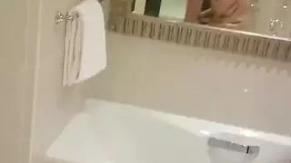 الإبن ينبك بنت عمه ومرات أبوه