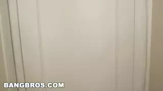 لا تكرهني لأن لدي حلم على عكسك