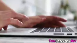 غرفة نوم في سن المراهقة مفلس نائب الرئيس في الفم