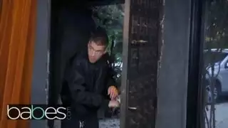 مُقدم ساخنًا: فعل إكس إكس إكس بعد الإغراء