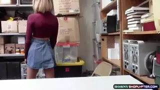 الشرج مزدوج بوف اللسان كس لعق